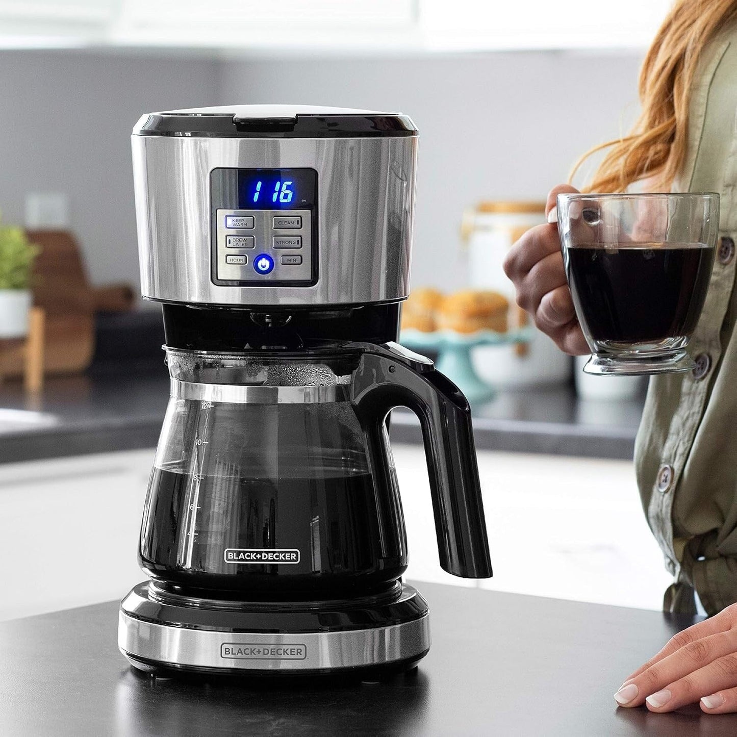 Machine à café programmable 12 tasses, technologie de brassage Vortex, noir