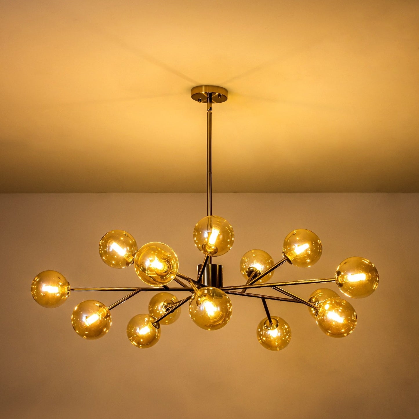 Luminaire à 15 lumières, style moderne, en forme de sputnik, pour îlot de cuisine, avec branches et globes de verre en forme de bulles.