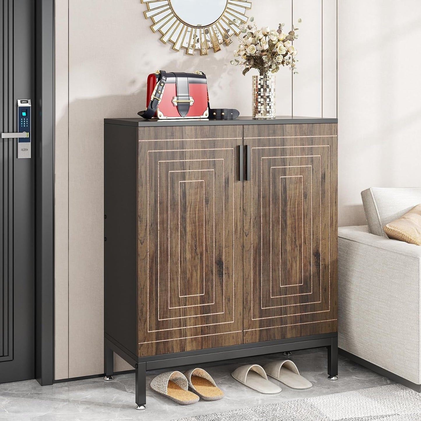Meuble à chaussures moderne avec portes, pouvant contenir 20 paires, étagère à chaussures d'entrée autoportante à 6 niveaux.