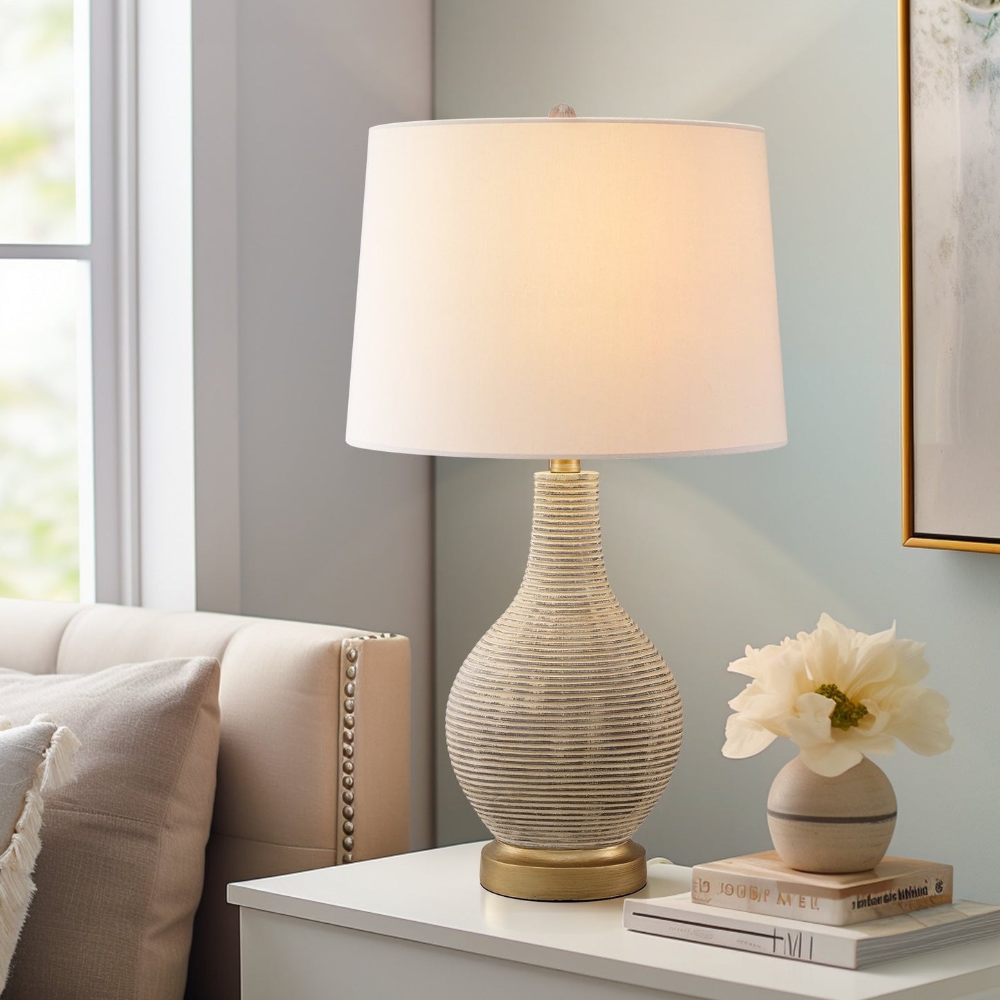 Lampe de table de style farmhouse 24,5 pouces, couleur beige lavé/doré, avec abat-jour en lin blanc (lot de 2) - 24,5 H