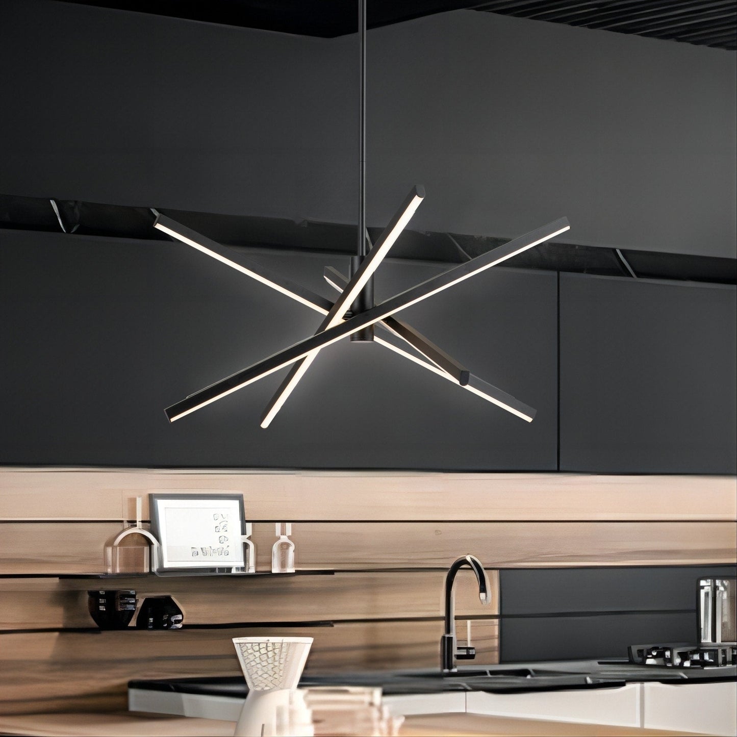 Luminaire suspendu linéaire en forme d'étoile de style moderne, en aluminium noir/or, avec LED, pour salon/salle à manger/cuisine.