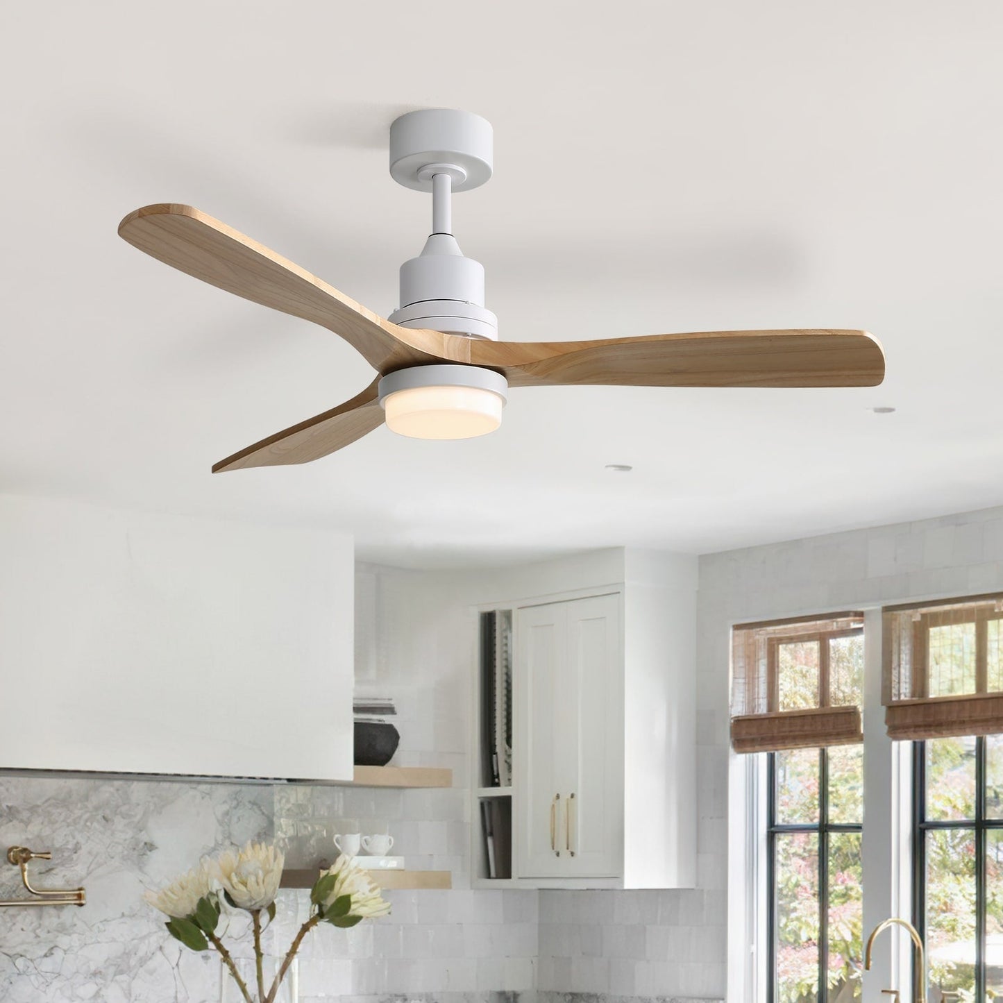 Ventilateur de plafond à LED intégré de 48 et 52 pouces avec éclairage et télécommande, moteur à courant continu réversible.