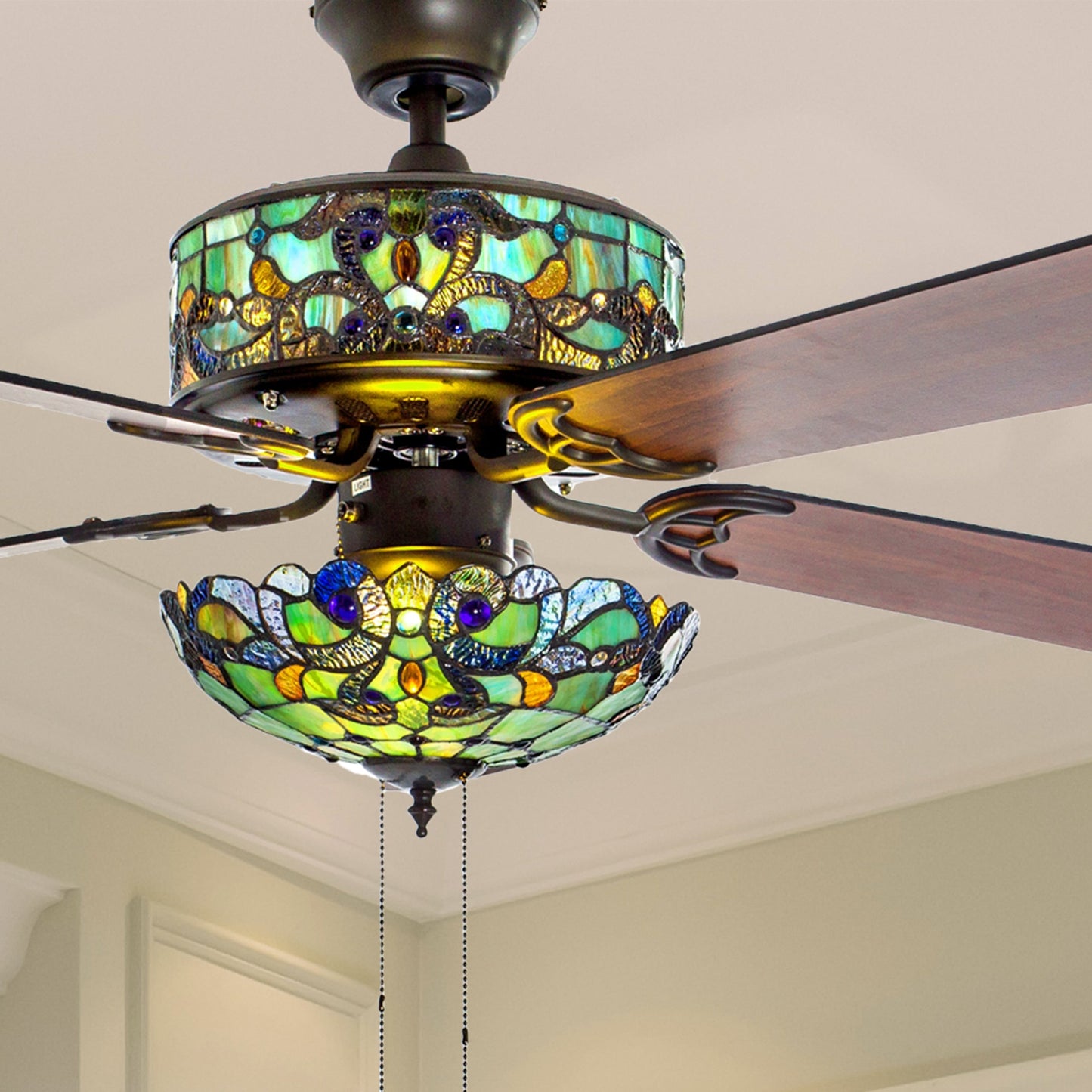 Ventilateur de plafond Copper Grove Guasipati Magna Carta de 52 pouces, style Tiffany - 52L x 52W x 16.5