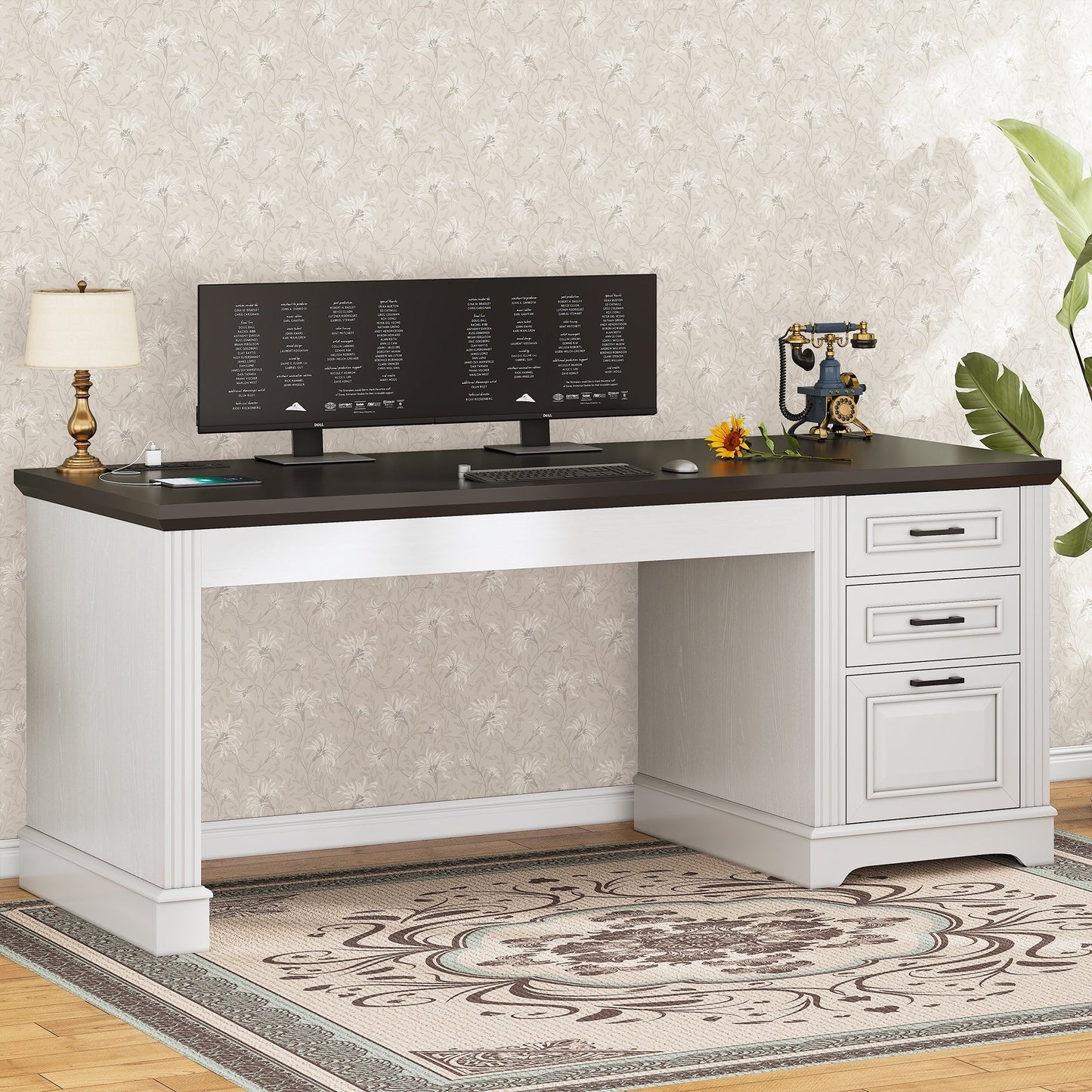 Bureau de direction style farmhouse, bureau de travail à domicile, bureau avec tiroir à dossiers, support de moniteur, prise de courant.