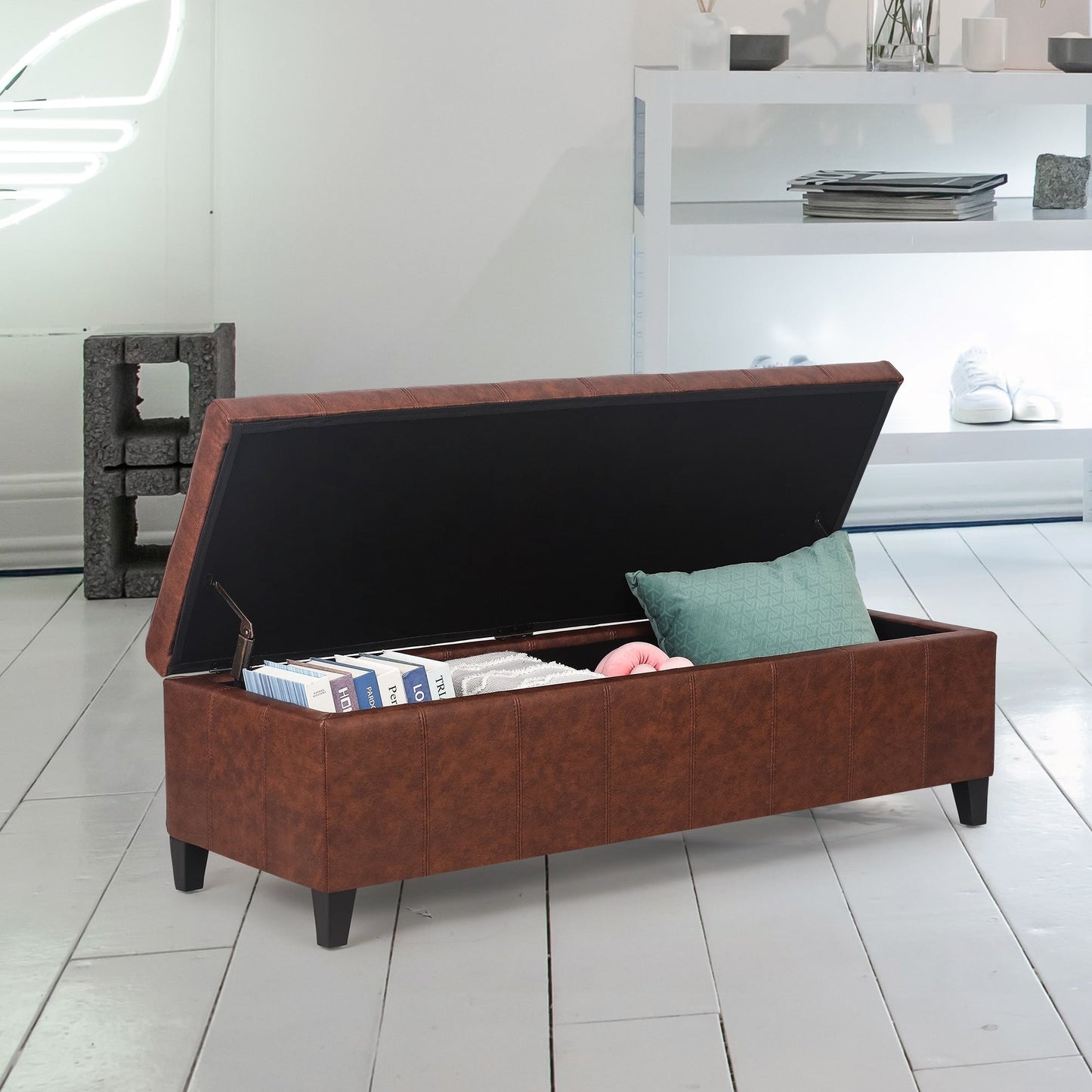 Tabouret coffre à rangement Adeco 50 en simili cuir
