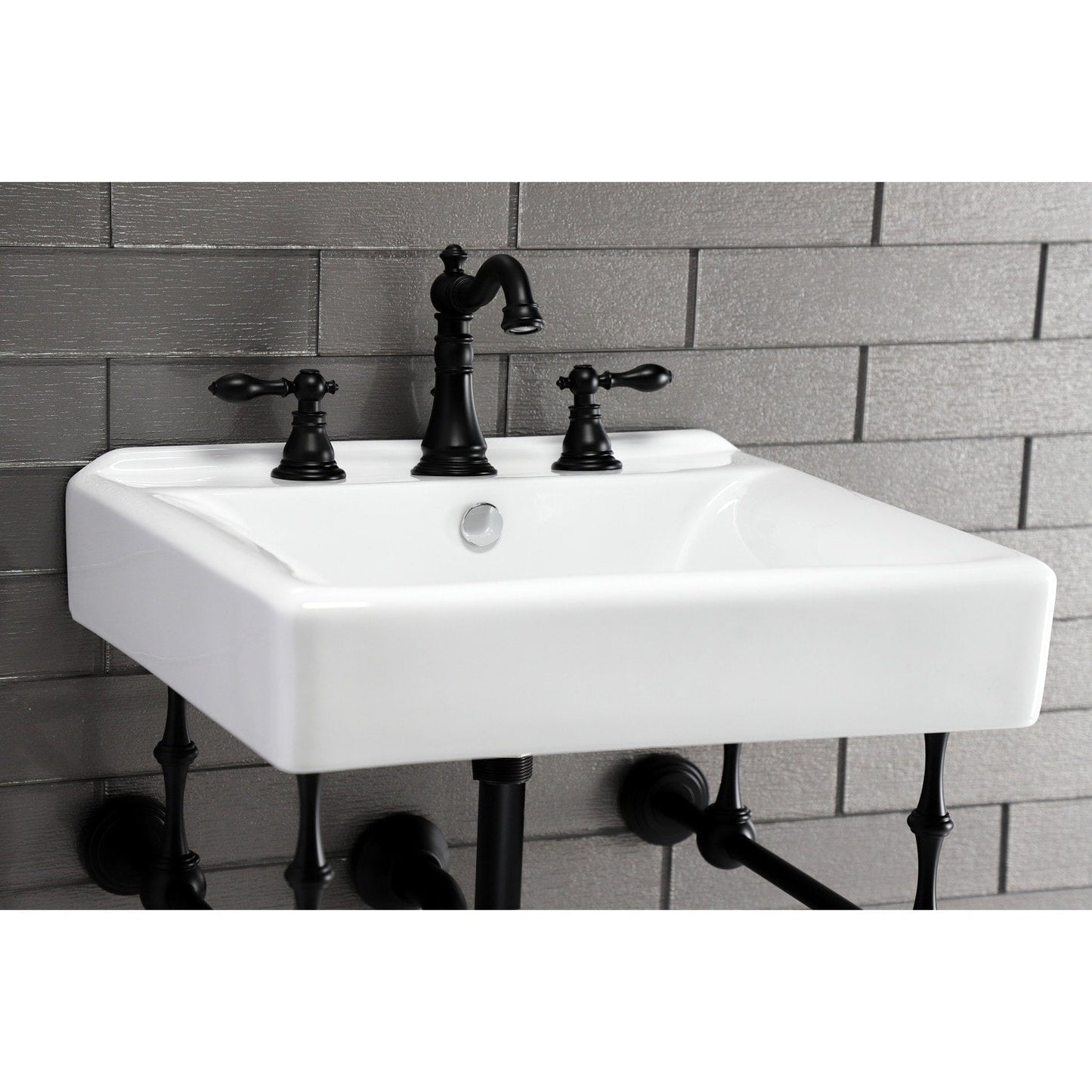 Robinet de salle de bain à large encrage, style américain classique