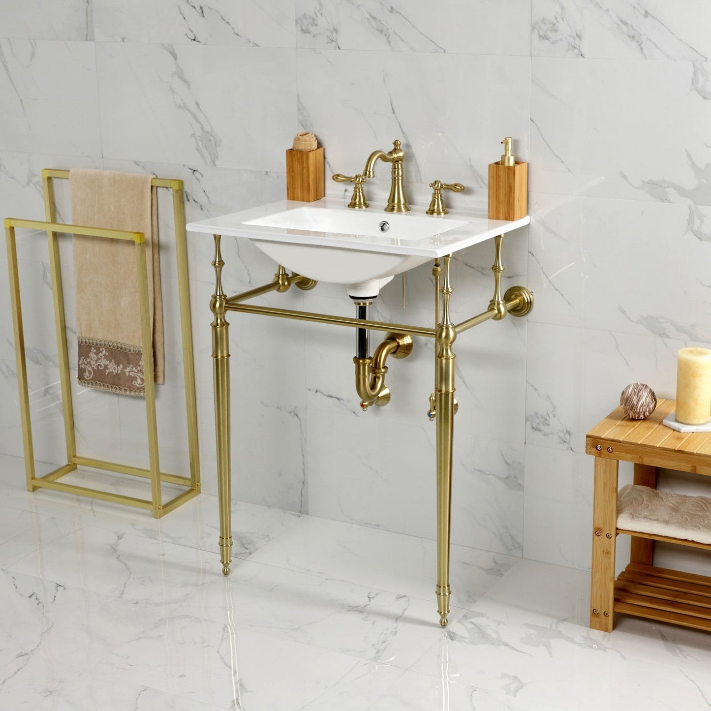Robinet de salle de bain à large encrage, style américain classique