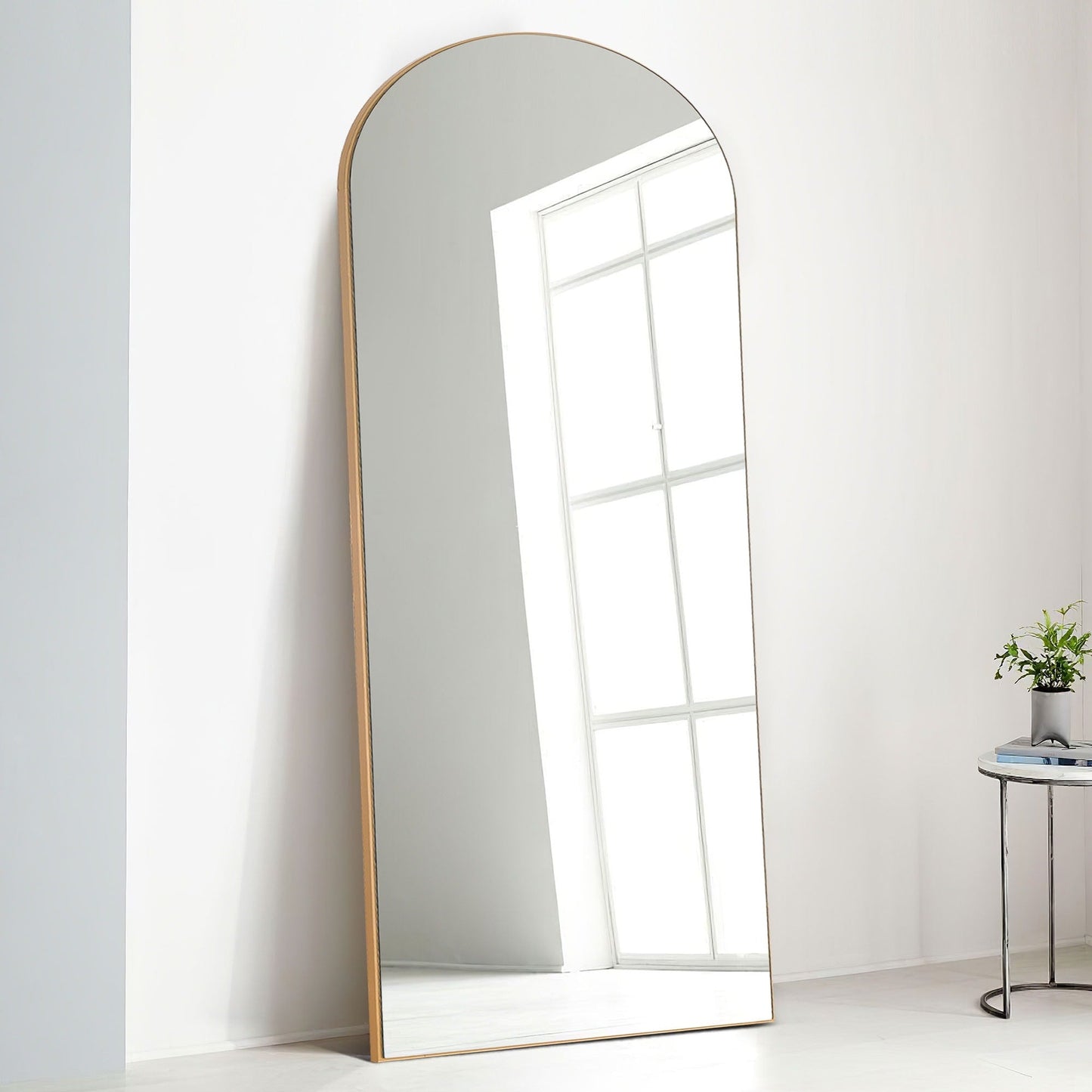 Grand miroir moderne à encadrement incurvé