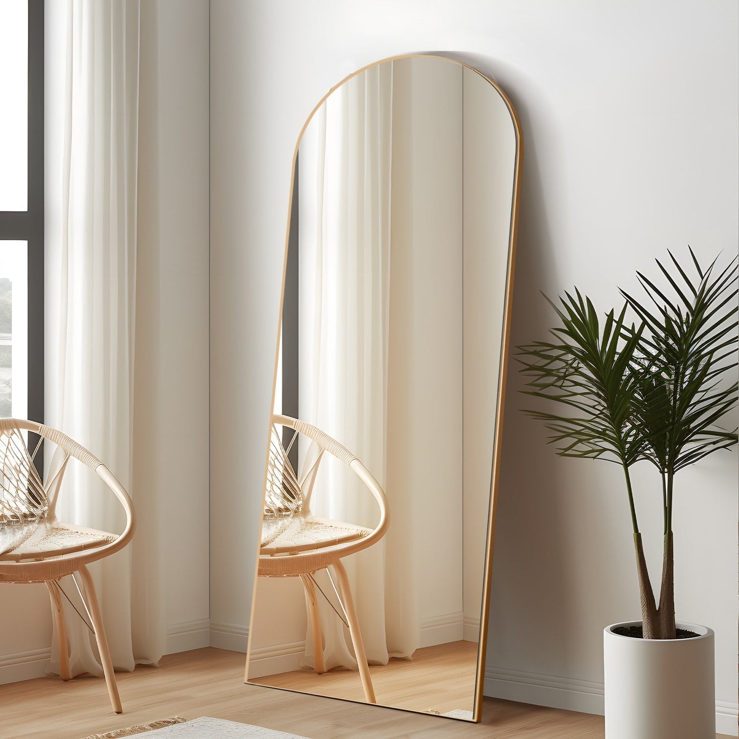 Grand miroir moderne à encadrement incurvé
