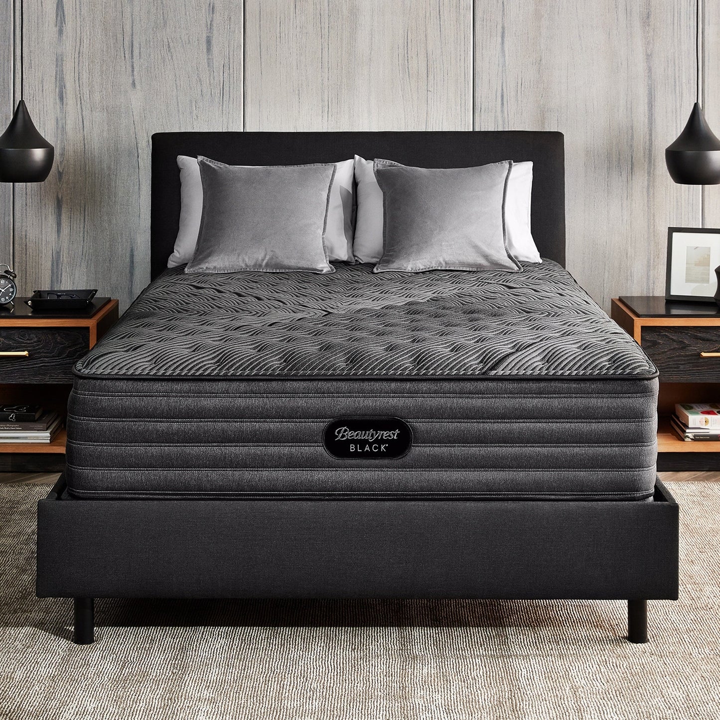 Matelas Beautyrest Black L-Class 13.75, fermeté moyenne.