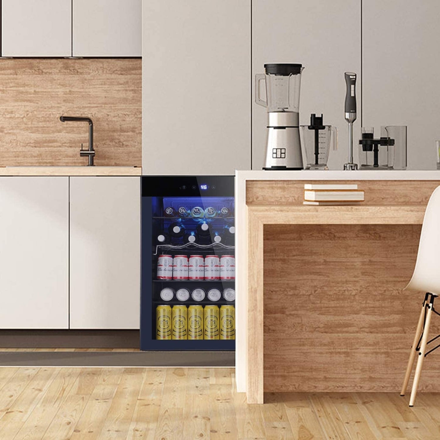 Cave à vin de 4,4 pi3 avec lumières LED et boutons tactiles, étagères amovibles, moins de 38 dB