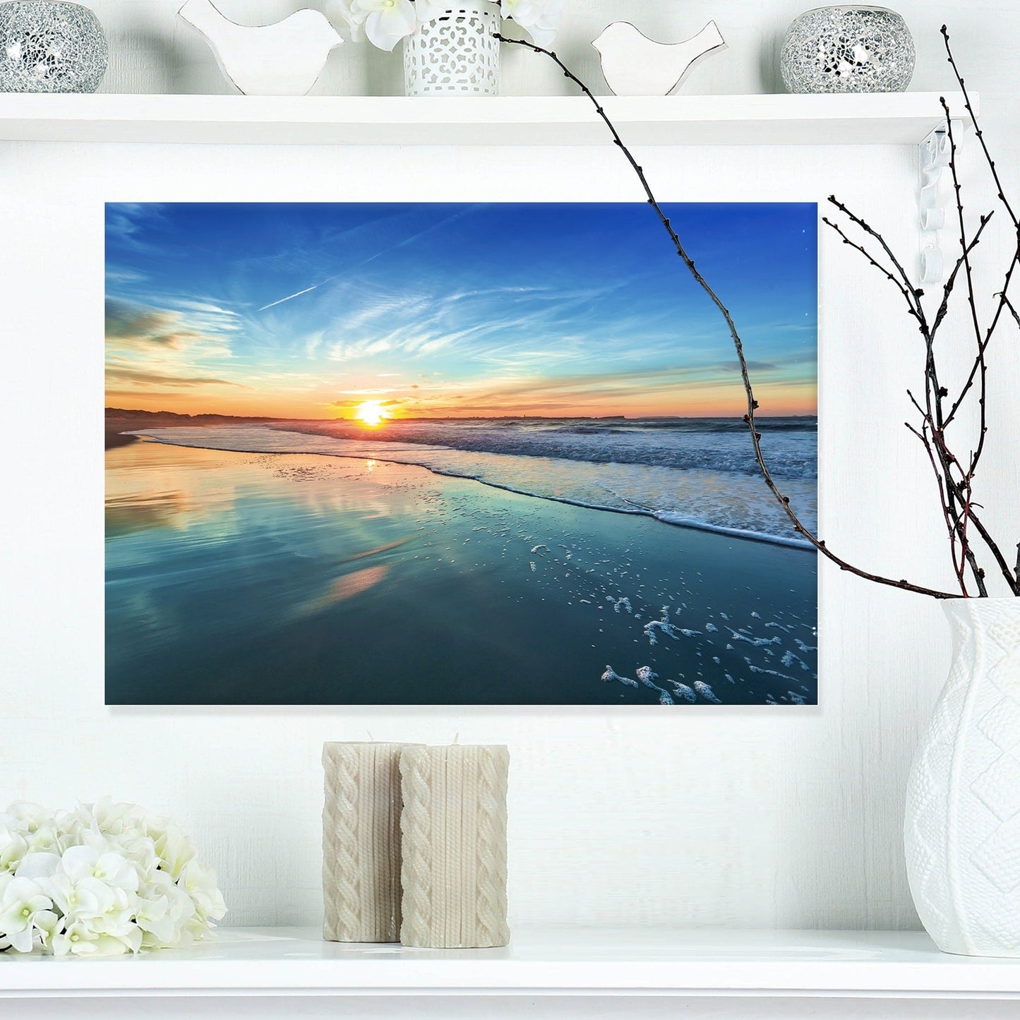 Côté de mer bleu avec coucher de soleil lointain - Tableau mural sur toile représentant un bord de mer