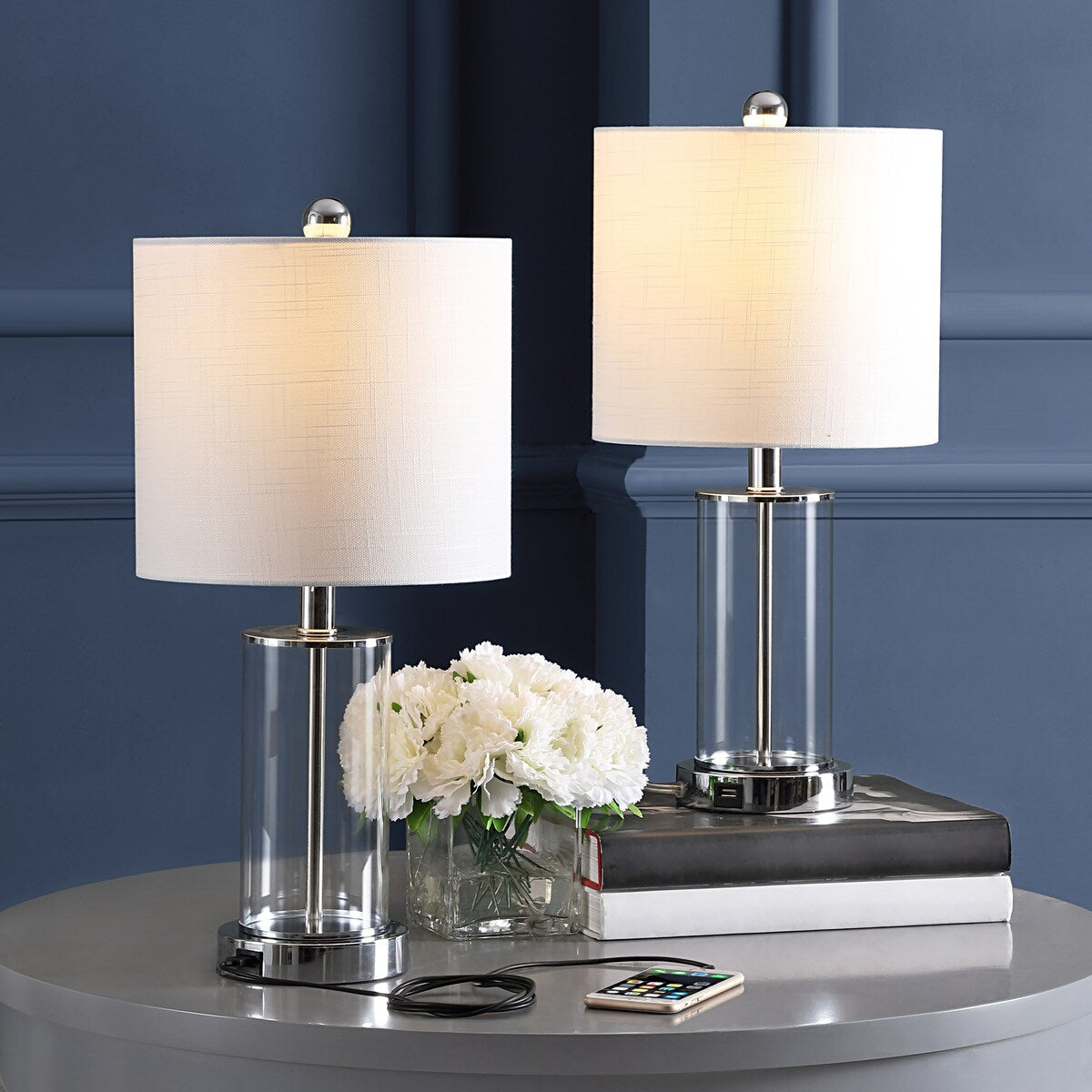 Lampe de table LED Cabell 21 en verre, moderne et contemporaine, avec port de charge USB, bronze vieilli (lot de 2) par JONATHAN Y