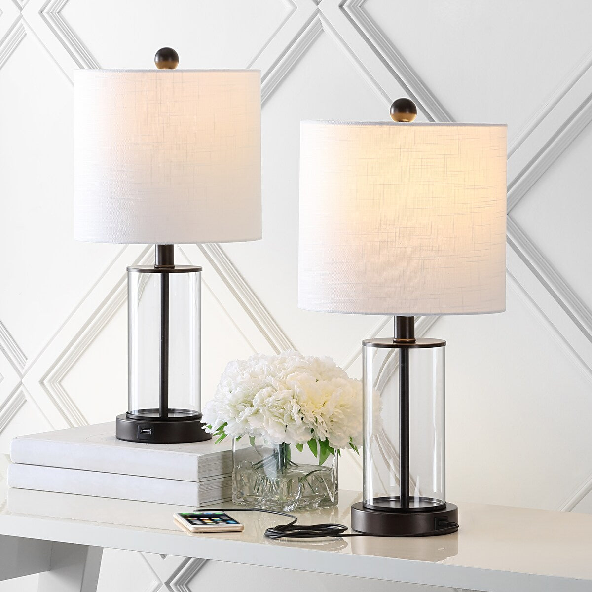 Lampe de table LED Cabell 21 en verre, moderne et contemporaine, avec port de charge USB, bronze vieilli (lot de 2) par JONATHAN Y