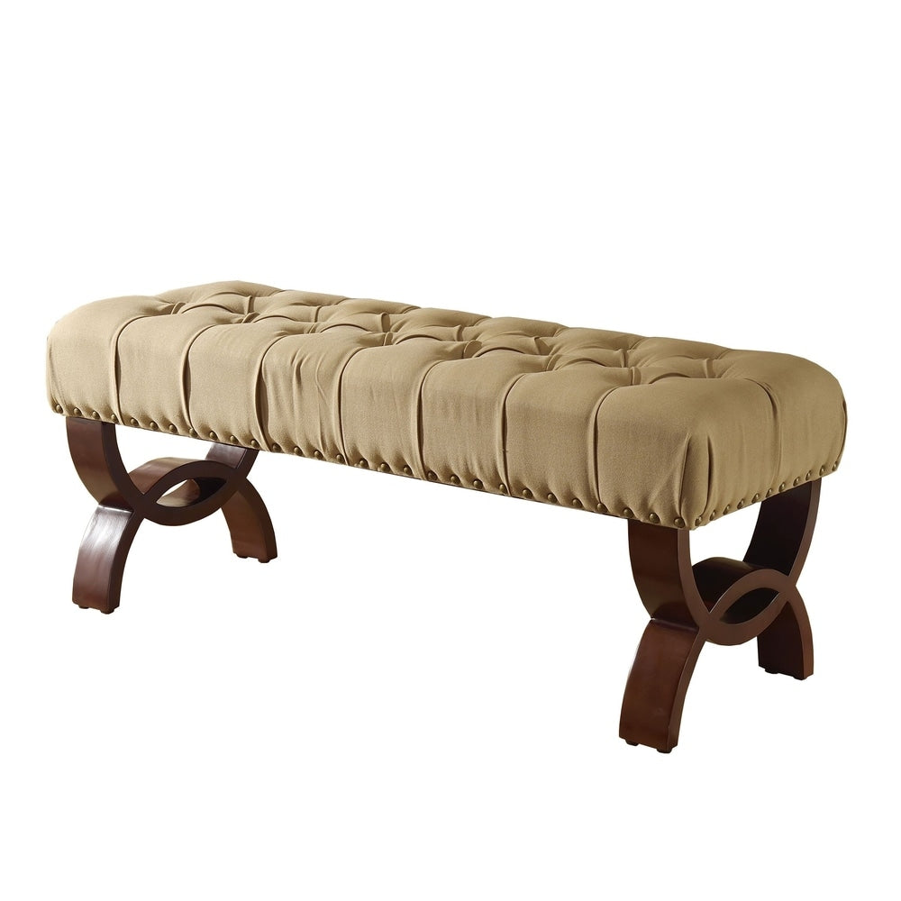 Banc capitonné Carolina avec garniture à clous décoratifs