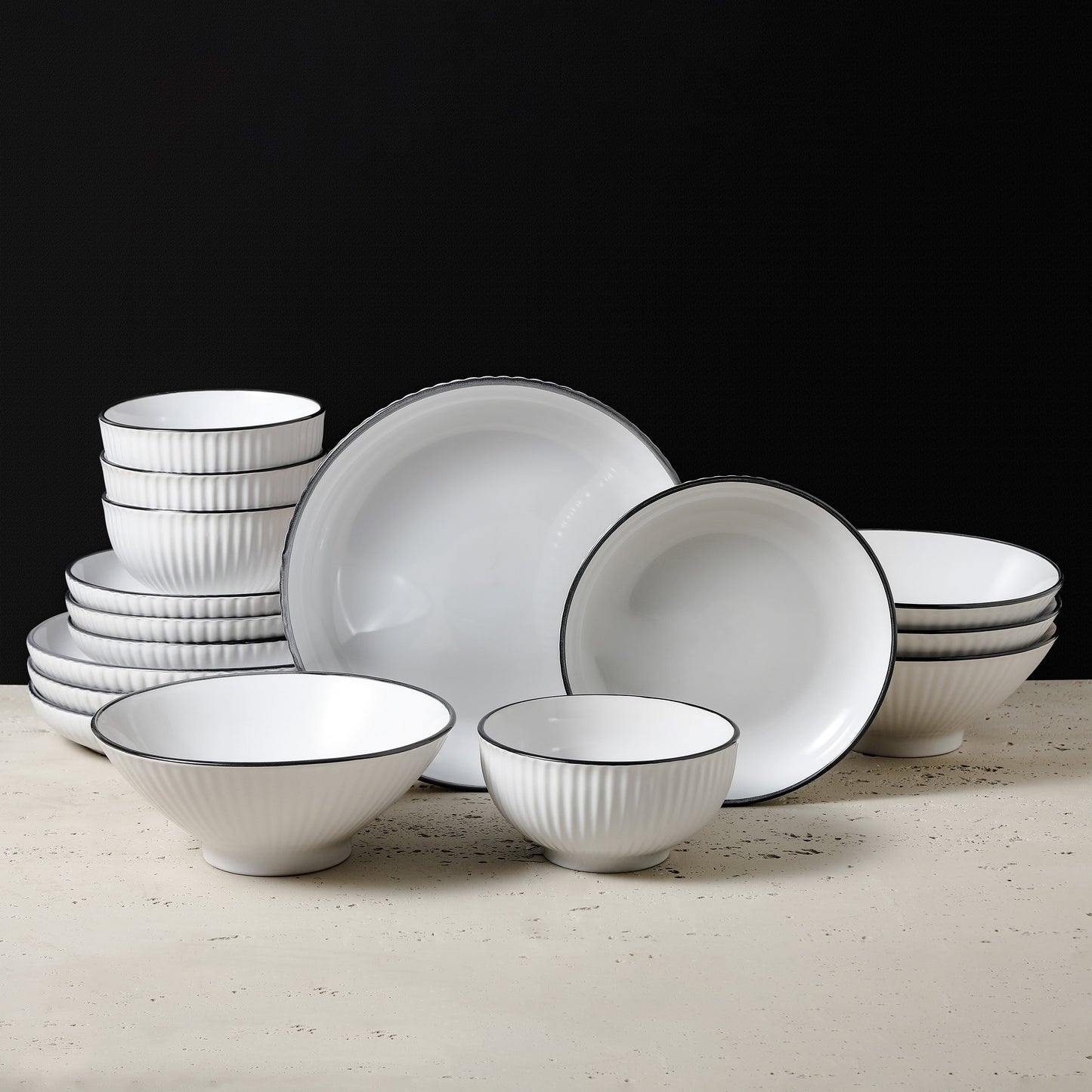 Service de table en grès Lustra de Christian Siriano