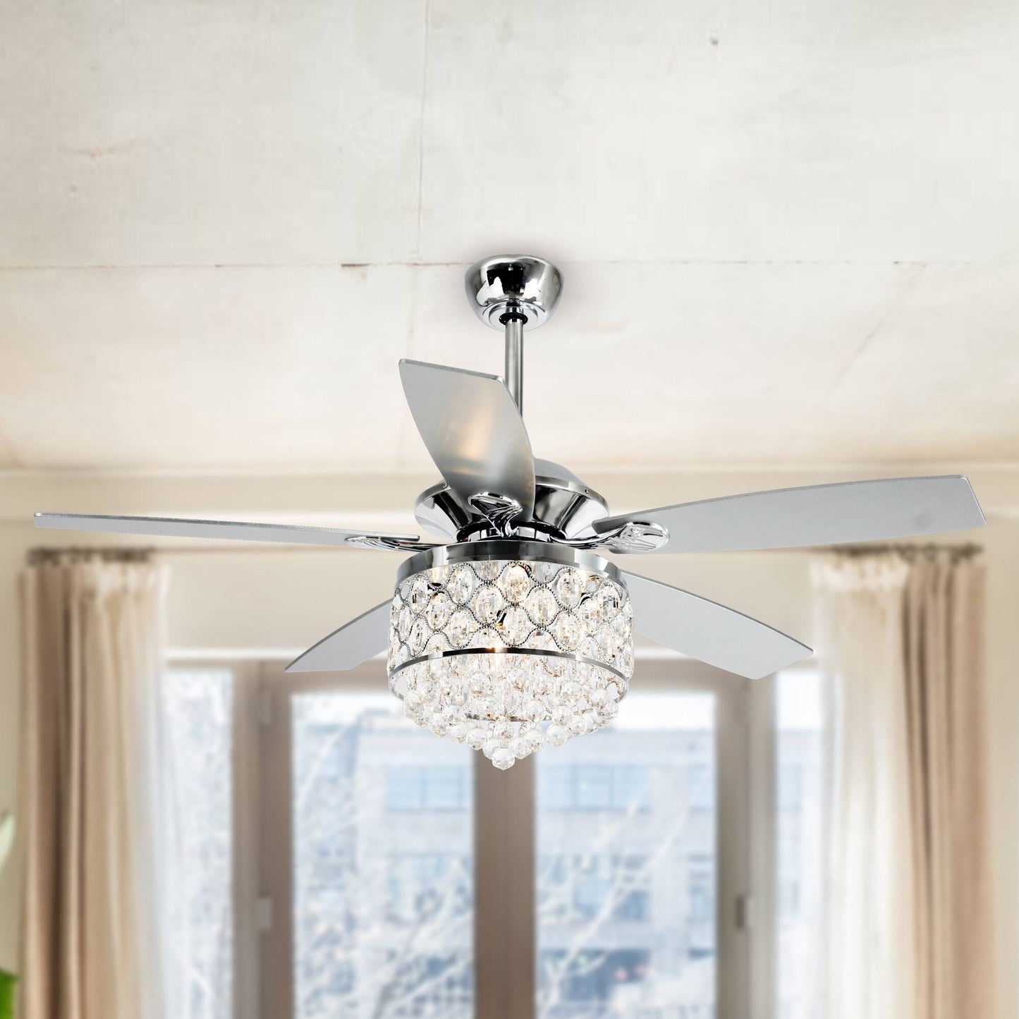 Luminaire suspendu/ventilateur de plafond à 4 lumières en chrome et cristal avec télécommande