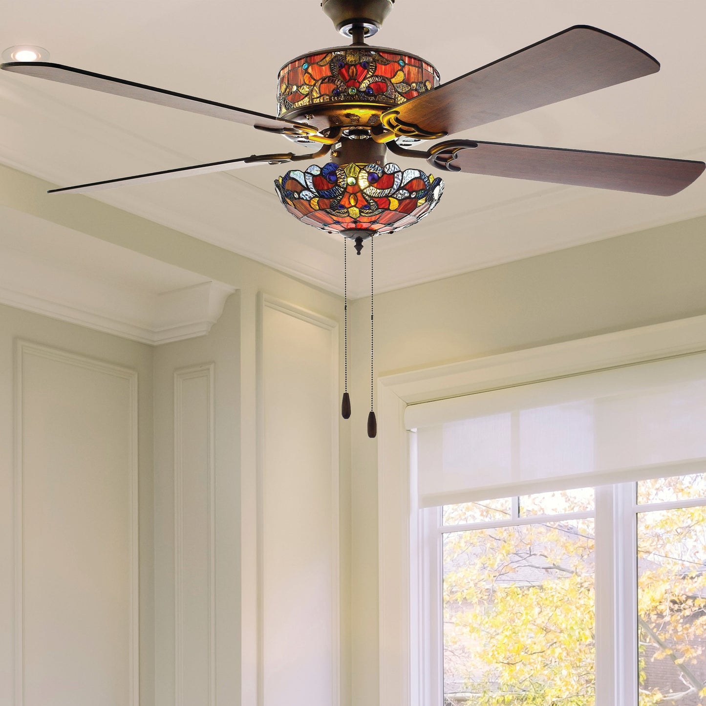 Ventilateur de plafond Copper Grove Guasipati Magna Carta de 52 pouces, style Tiffany - 52L x 52W x 16.5
