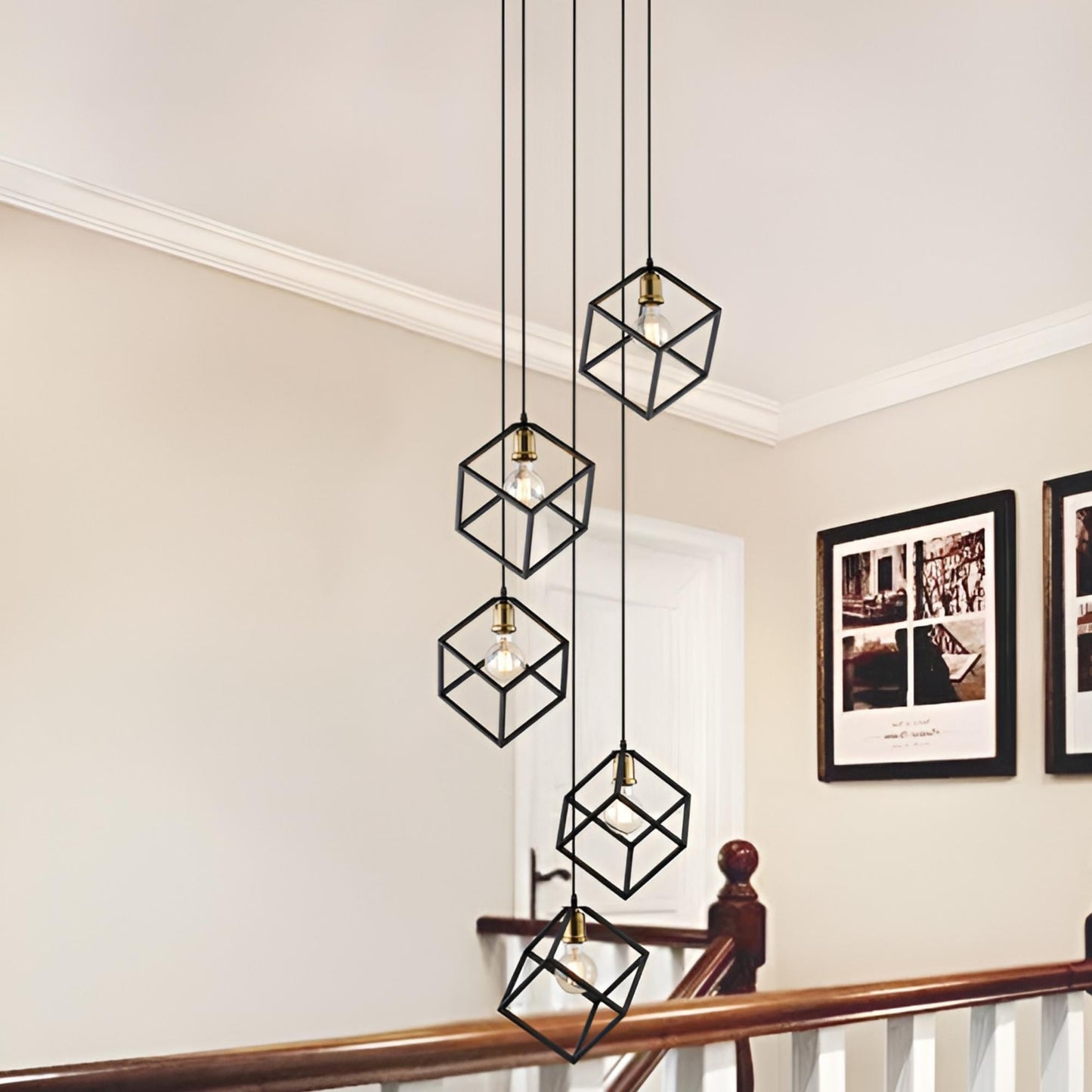 Suspension géométrique pour escalier, hauteur réglable, lustre à 5 ou 7 lumières.