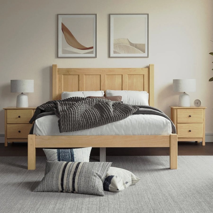 Lit-plateforme à panneaux en bois massif de style Shaker de Grain Wood Furniture