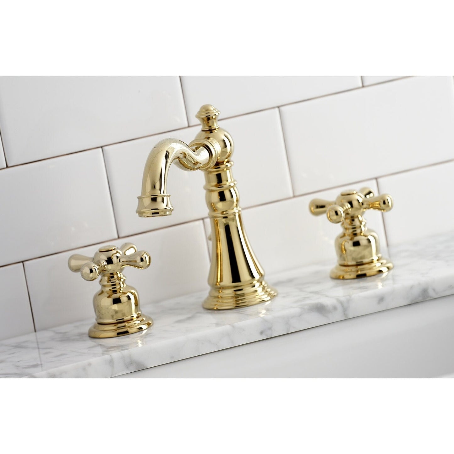 Robinet de salle de bain à large espacement de 8 pouces, style américain classique