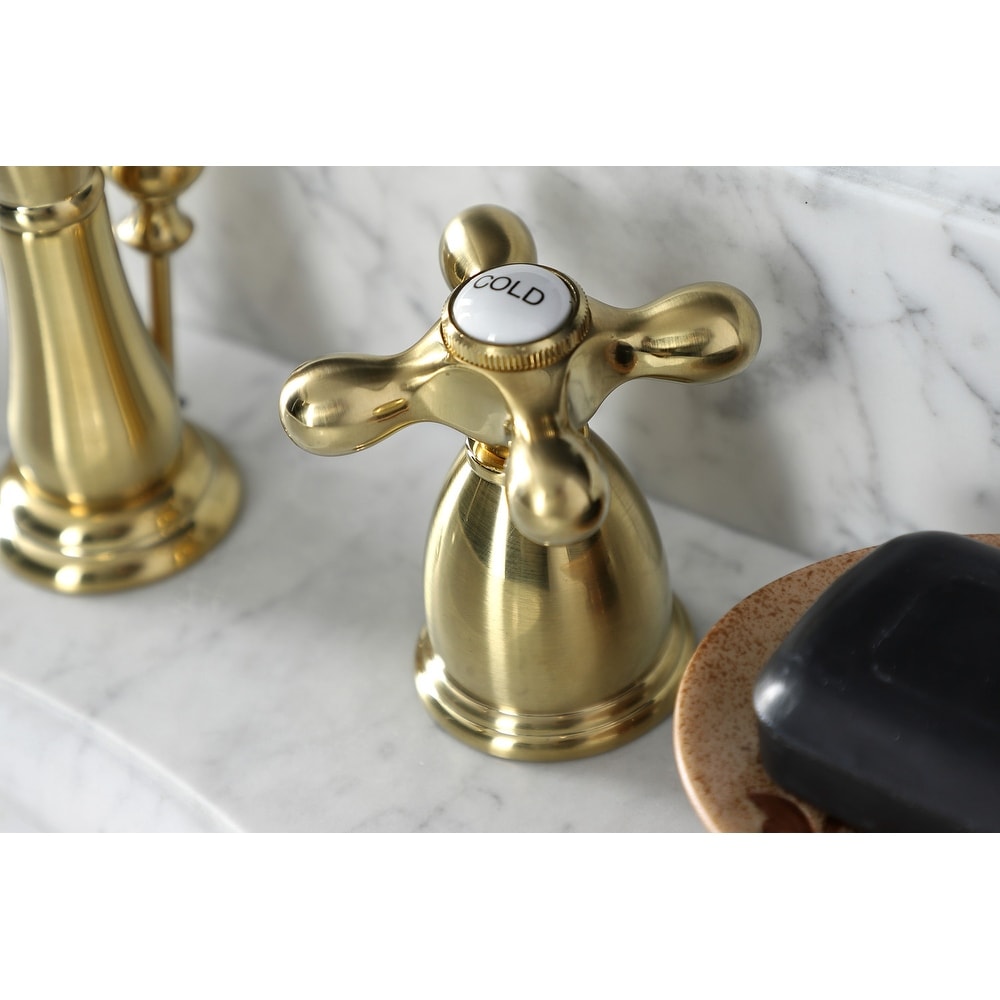 Robinet de salle de bain à large espacement Heritage de 8 po