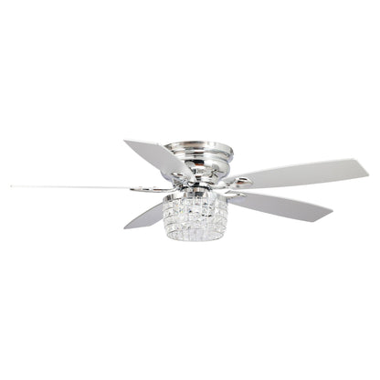Ventilateur de plafond à 52 pales, finition chrome, avec kit d'éclairage et télécommande.