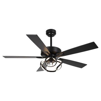 Ventilateur de plafond LED intérieur moderne à 52 pouces, chromé/noir, avec éclairage et télécommande, et fonction de gradation.