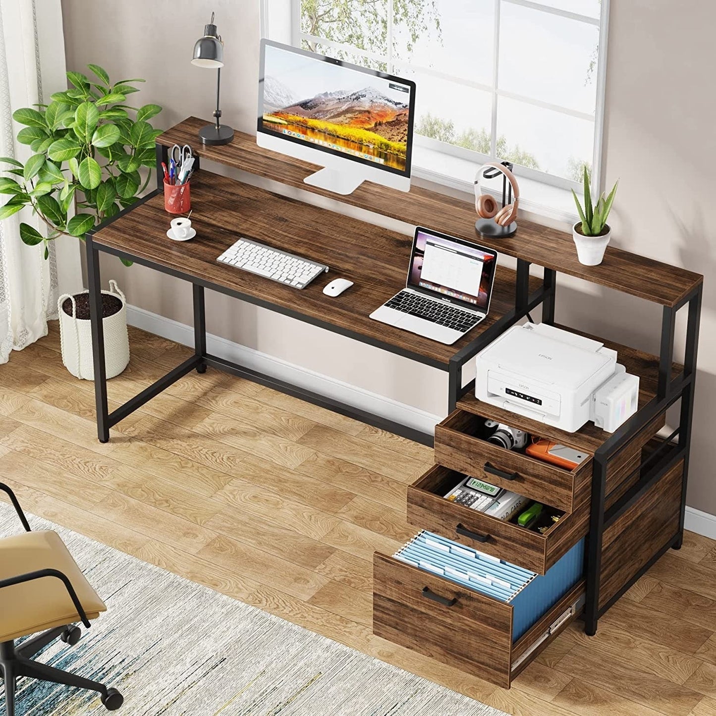 Bureau d'ordinateur de 63 pouces avec support de moniteur, bureau de travail ergonomique pour la maison avec tiroirs et armoire à dossiers.