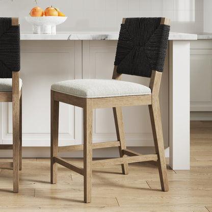 Tabouret de bar Beacon Bohemian Boucle, chaise de comptoir rembourrée avec cadre en bois massif et dossier en jonc tressé.