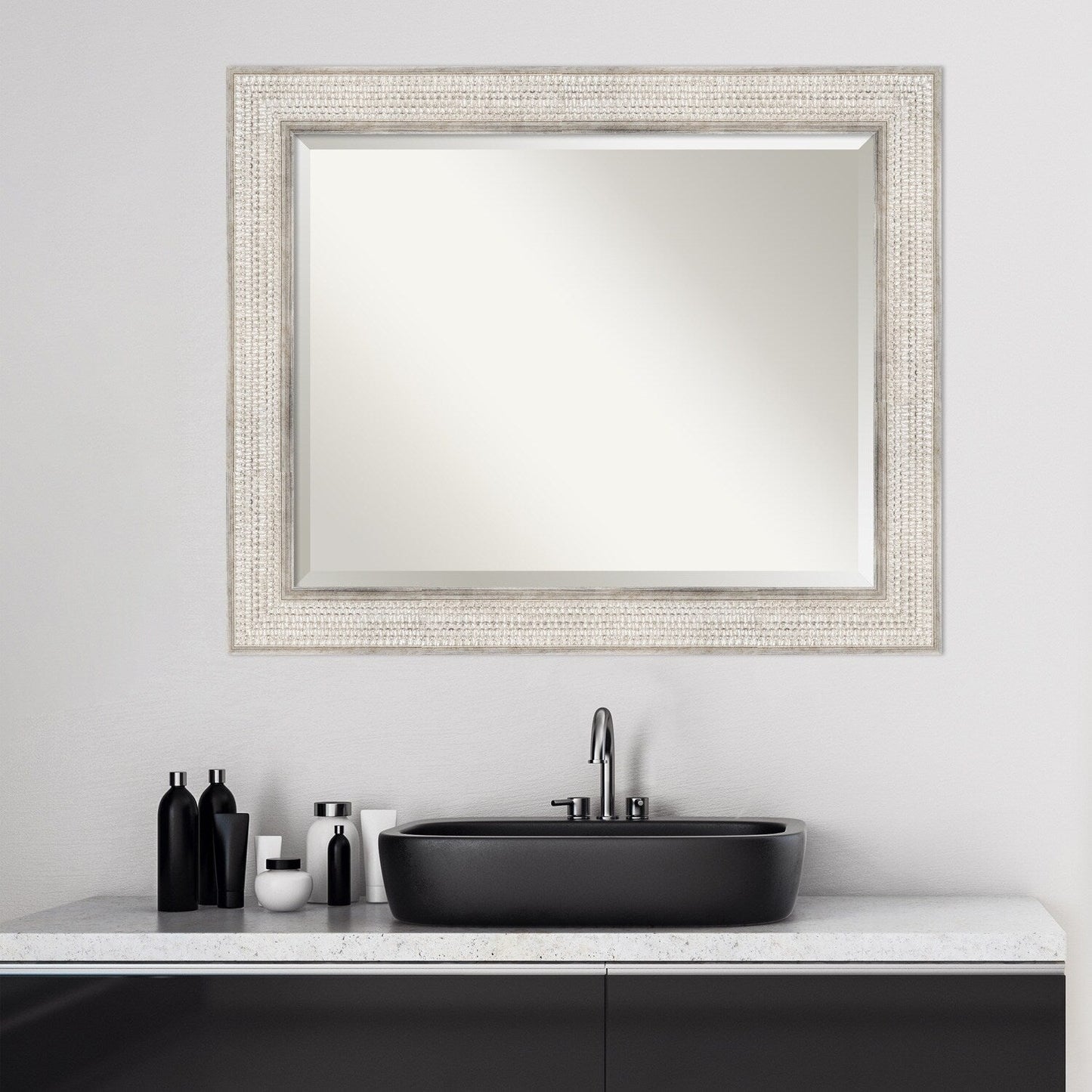 Miroir mural de salle de bain en bois biseauté - Cadre argenté Trellis - Trellis Argenté