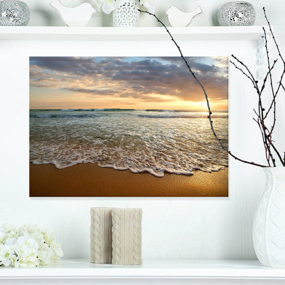 Coucher de soleil nuageux lumineux sur un océan calme - Tableau contemporain de paysage marin sur toile
