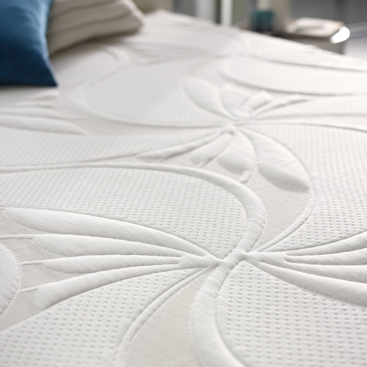 Matelas en mousse à mémoire de forme au gel de 35,5 cm (14 pouces) ComforPedic de Beautyrest - Choisissez votre confort