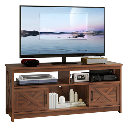 Meuble TV style farmhouse pour téléviseur jusqu'à 65 pouces avec portes et étagères ouvertes, console multimédia et prise de courant.