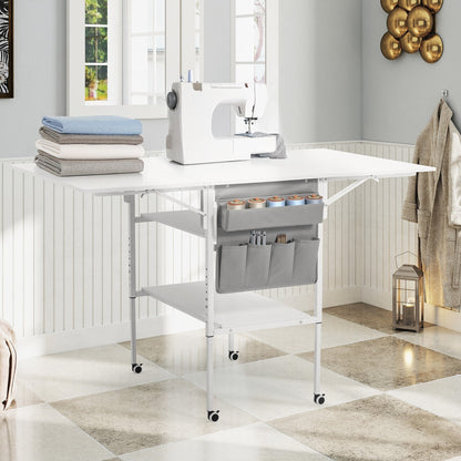 Table d'artisanat à hauteur réglable avec étagères de rangement, table de coupe pliable mobile pour le bureau à domicile, la couture, la salle de loisirs créatives.