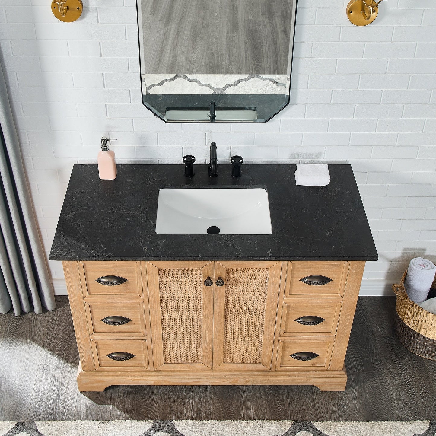 Meuble-lavabo Hervas avec plan de toilette en marbre naturel, sans miroir.